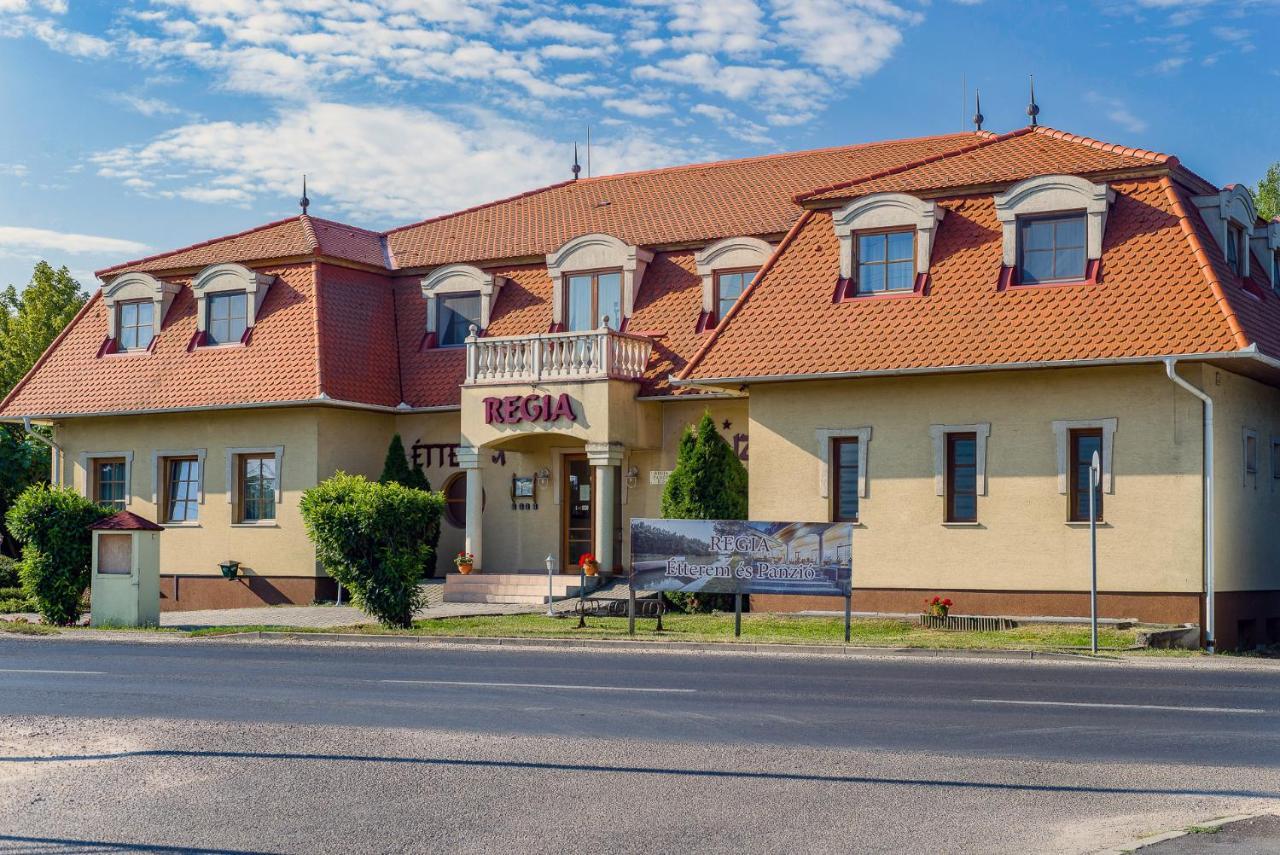 Regia Panzio Bed and Breakfast Halászi Eksteriør billede