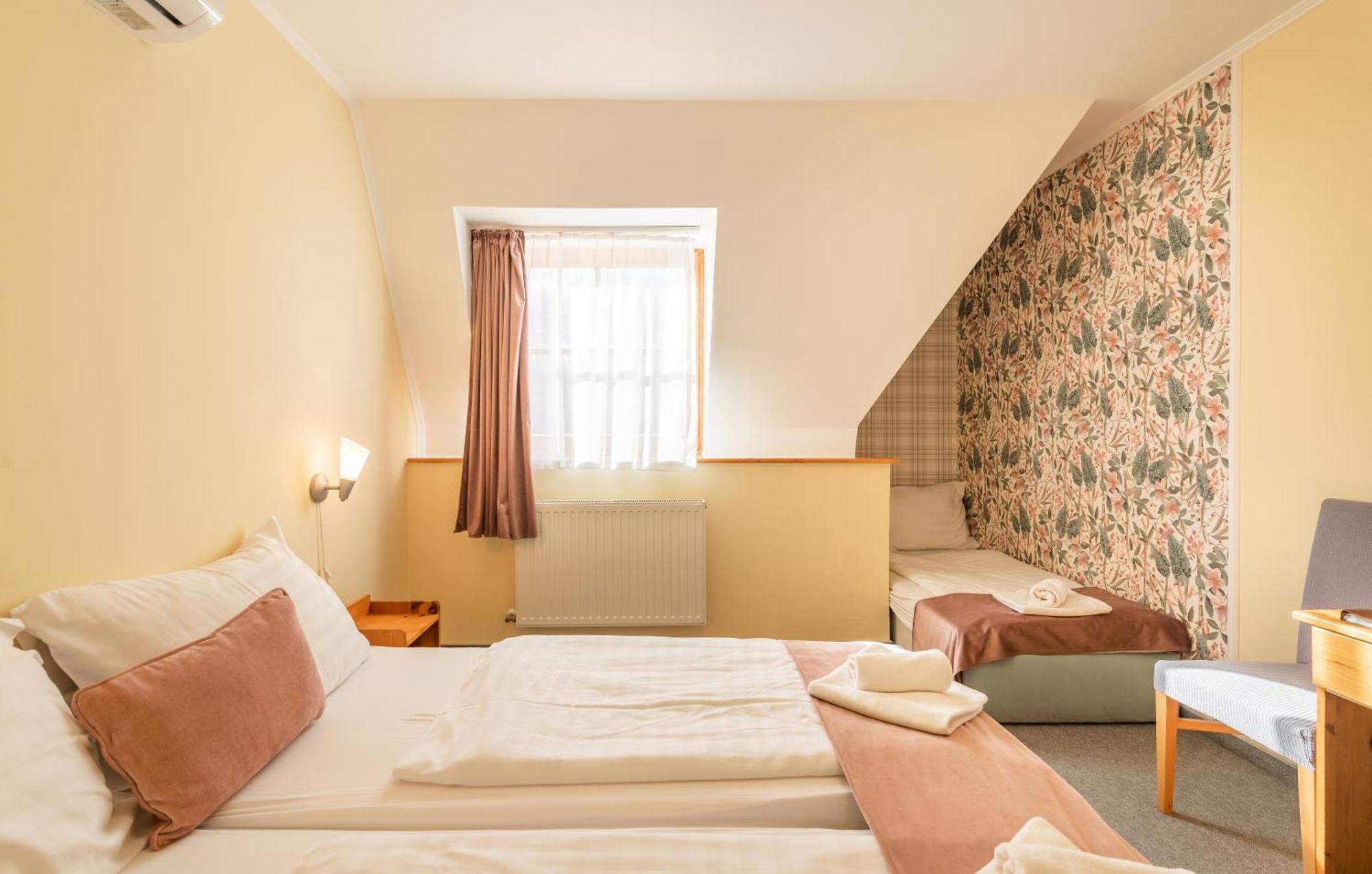 Regia Panzio Bed and Breakfast Halászi Eksteriør billede